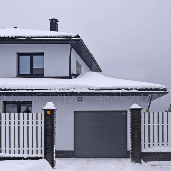 Автоматические гаражные секционные ворота ALUTECH Prestige 2500×2500 мм 423